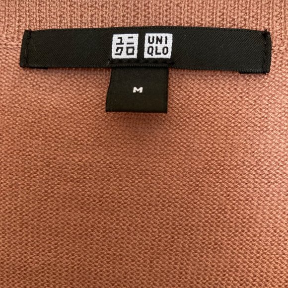 Uniqlo V-neck Sweater - Picture 2 of 3